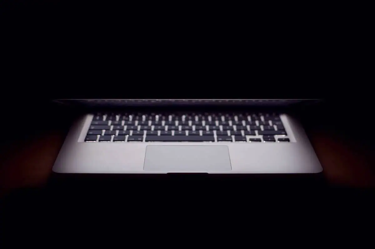 Oversharing on the Internet and How to Get over an Embarrassing Moment