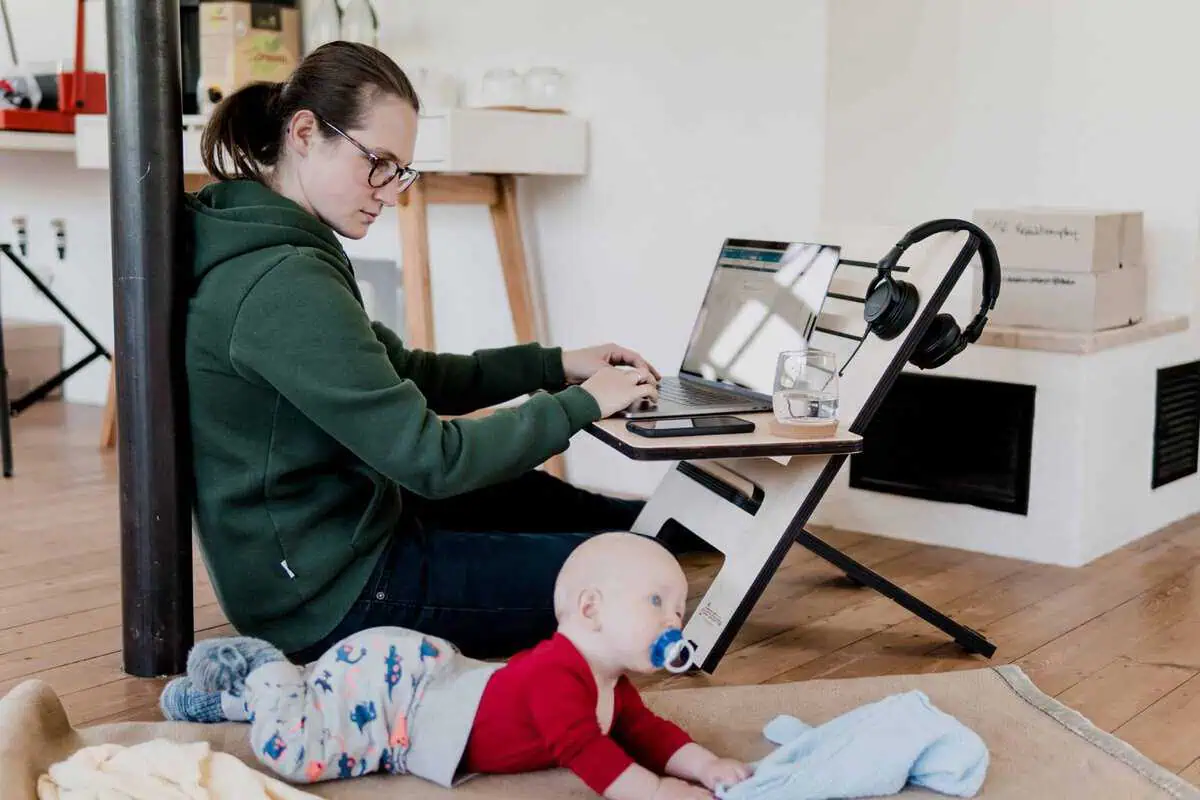 10 New Year’s “Resolutions” for Working Moms