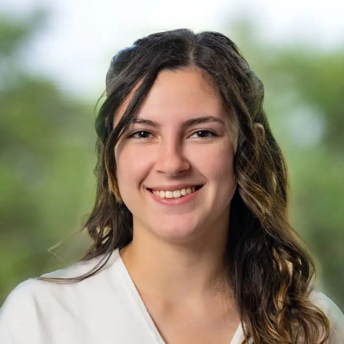Andrea Chavez, LMFT Associate