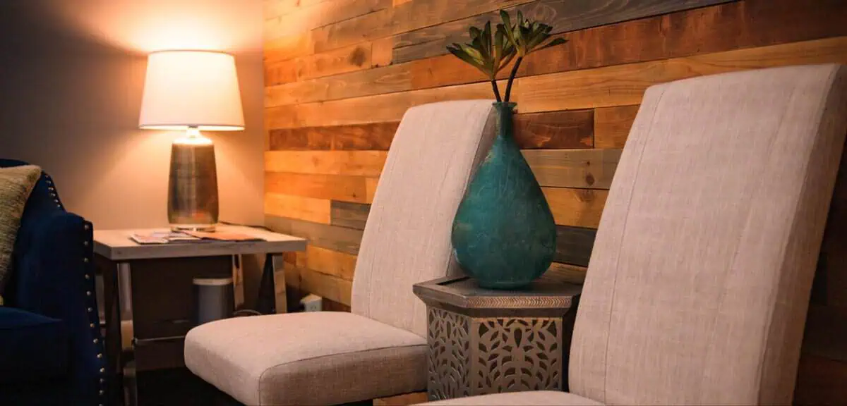 North Austin - Spicewood Springs Location - Just Mind Counseling Austin 6 Waiting room seating at Just Mind North Austin