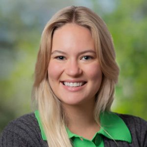 Bella Lyon, LMFT Associate